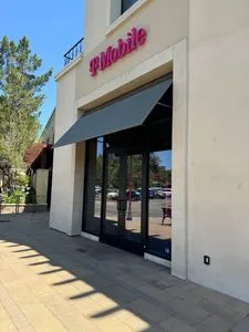 T-Mobile The Oaks Mall