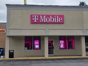 T-Mobile Thurmont Plaza