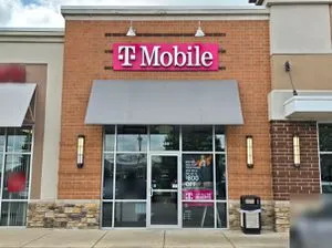 T-Mobile W Main St & Marybill Dr S