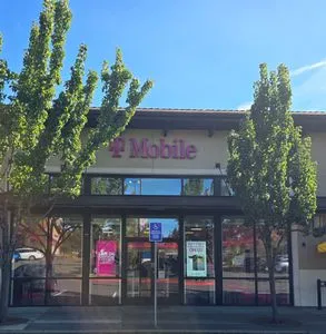 T-Mobile Nyberg Woods