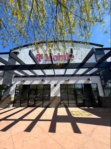 T-Mobile Oracle Rd & W Wetmore Rd