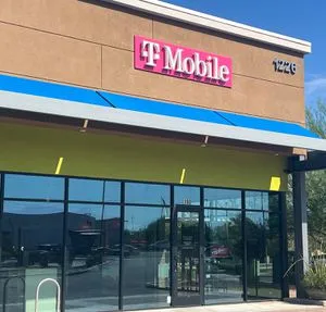 T-Mobile I-19 & Irvington Rd