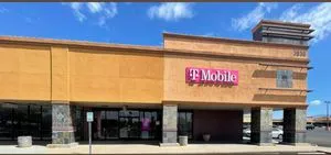 T-Mobile W Ina Rd & N Juniper Rd