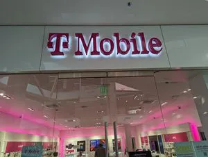 T-Mobile Southcenter Mall - South Ent