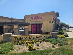 T-Mobile E Prosperity Ave & N Mooney Blvd