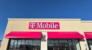 T-Mobile 71st & Memorial
