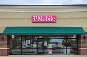 T-Mobile N Gloster St & Mel Dr