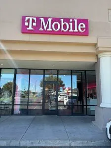 T-Mobile Blue Lakes Blvd & Cheney Dr