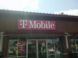 T-Mobile Lansdowne Ave & State Rd