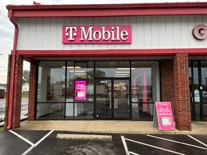 T-Mobile Scioto St & Jefferson Ave