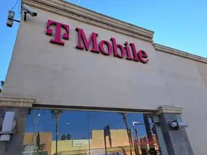 T-Mobile Victory & Van Nuys