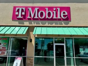 T-Mobile W Hwy 40 & W 1000 S
