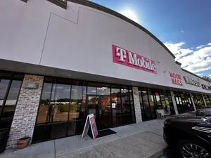 T-Mobile Vicksburg Crossing