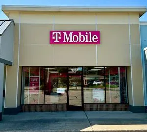T-Mobile Lk Michigan Dr NW & Manzana Dr