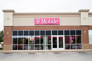 T-Mobile Alpine Ave NW