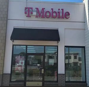 T-Mobile Route 9 & Albany Post Rd