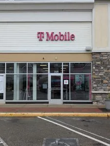 T-Mobile Wareham Crossing