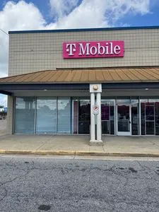 T-Mobile Watson Blvd & Carl Vinson Pkwy