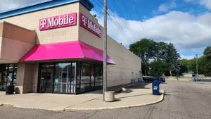 T-Mobile Eleven Mile & Hoover