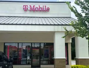 T-Mobile Bloomingdale & Bell Shoals Rd
