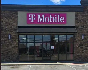 T-Mobile N Maguire St & E Culton St