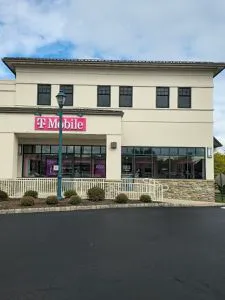 T-Mobile SR 31 & Clubhouse