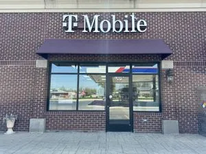 T-Mobile 32 Mile Rd & E Saint Clair St