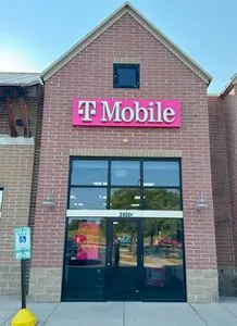 T-Mobile Waukesha - Grandview Blvd