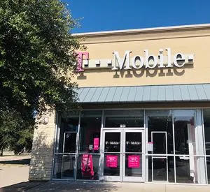 T-Mobile Hwy 77 & Indian Drive