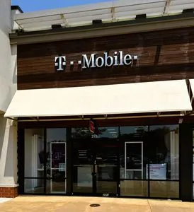 T-Mobile E Swedesford Rd & Vly Forge Rd