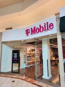 T-Mobile Wellington Mall
