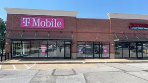 T-Mobile Wentzville Parkway & I-70
