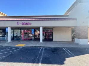 T-Mobile Balfour Rd & Walnut Blvd