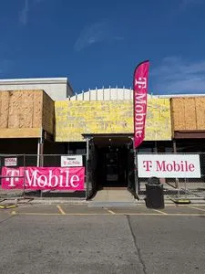 T-Mobile W Montauk Hwy & Brookvale Ave