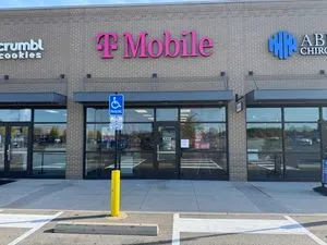 T-Mobile Morse Rd & Stoneridge Dr