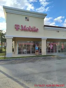 T-Mobile Cross County Plaza