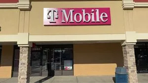 T-Mobile Southgate Plaza