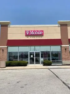 T-Mobile Butterfield Rd & Naperville Rd