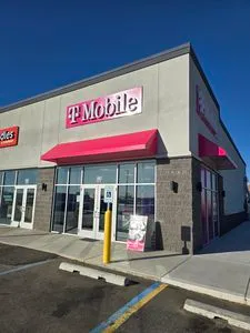 T-Mobile 2nd & 38th