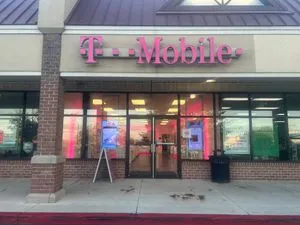 T-Mobile Kendig Square