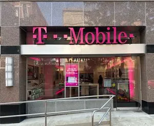 T-Mobile Market & 9th