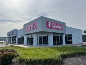 T-Mobile Forest Hills Rd