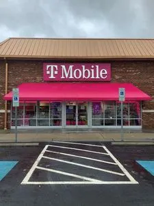 T-Mobile Hanes Mall & Frontis Plaza
