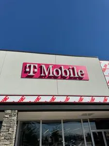 T-Mobile Prince William & Shoppers Best