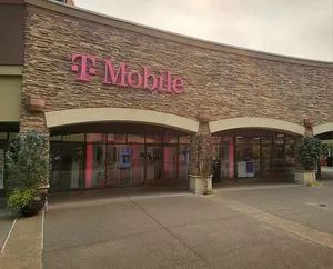T-Mobile Woodburn Outlet Mall