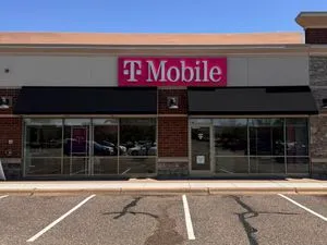 T-Mobile Hudson Rd & Woodbury Dr
