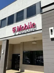 T-Mobile S Van Dorn St & Stevenson Ave