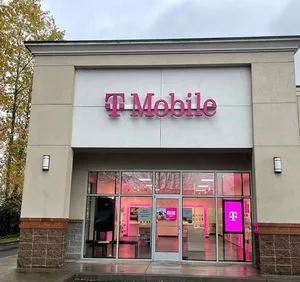 T-Mobile Pacific Ave & W Scott Ave