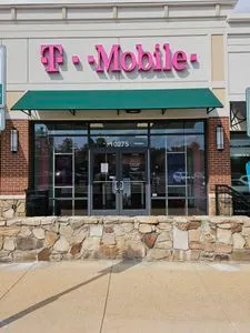T-Mobile Bristow Center Dr & Linton Hall Rd