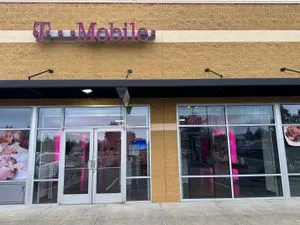 T-Mobile NE 238th & Sandy Blvd